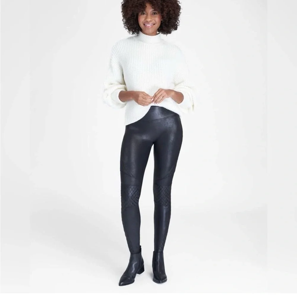 Spanx Faux Leather Quilted Legging in Very Black- Size Large